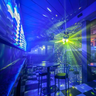 Club & Bars